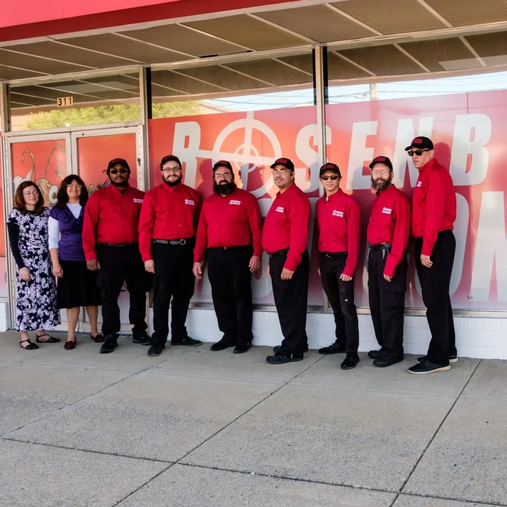 Rosenbloom Pest Control Team image